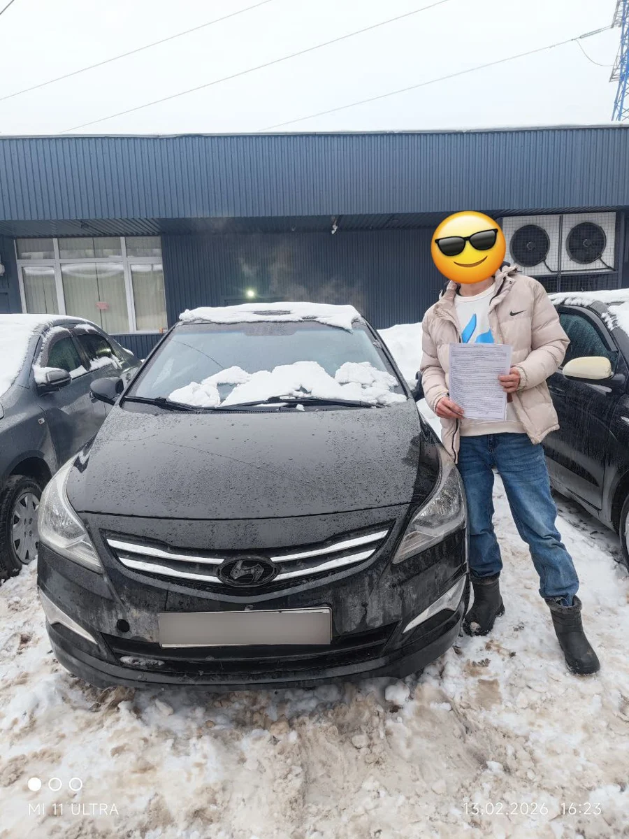Клиент Carmart рядом со своим автомобилем — фото 10